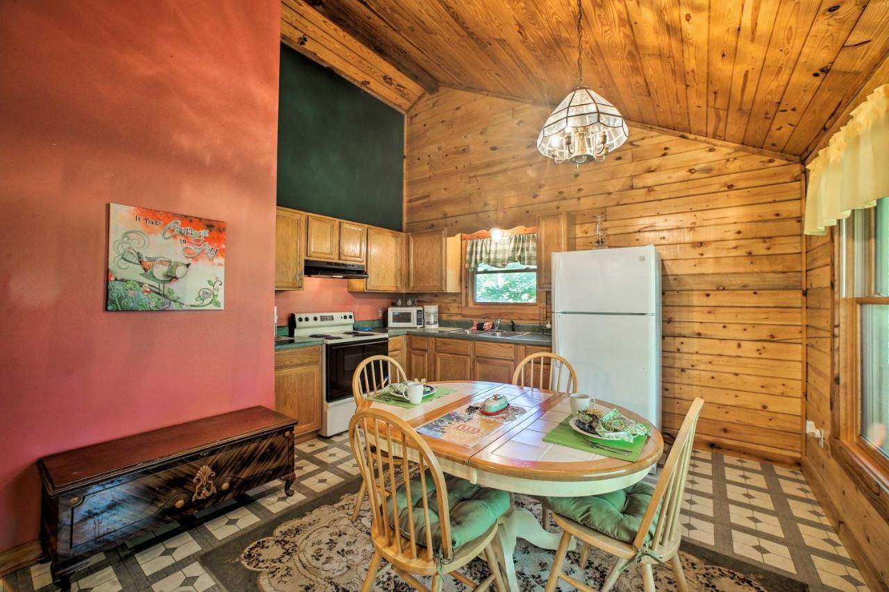 Eureka Springs Studio With Deck, Views And Bbq! 外观 照片
